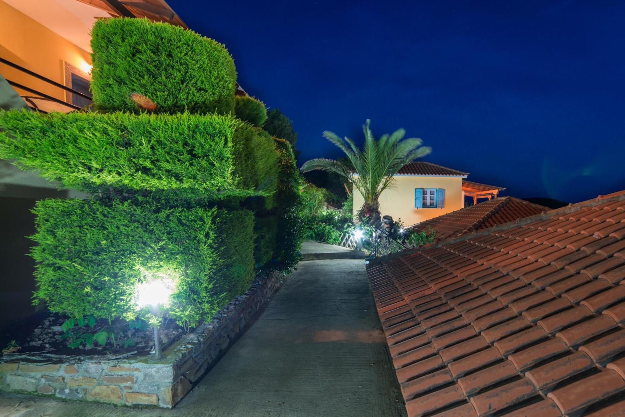 Hotel Dina - Ξενοδοχείο Ντινα Plati  Buitenkant foto